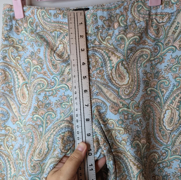Talbots Chatham Blue Paisley Patterned Slim Leg Cropped Petite Pant 4P - Picture 8 of 10